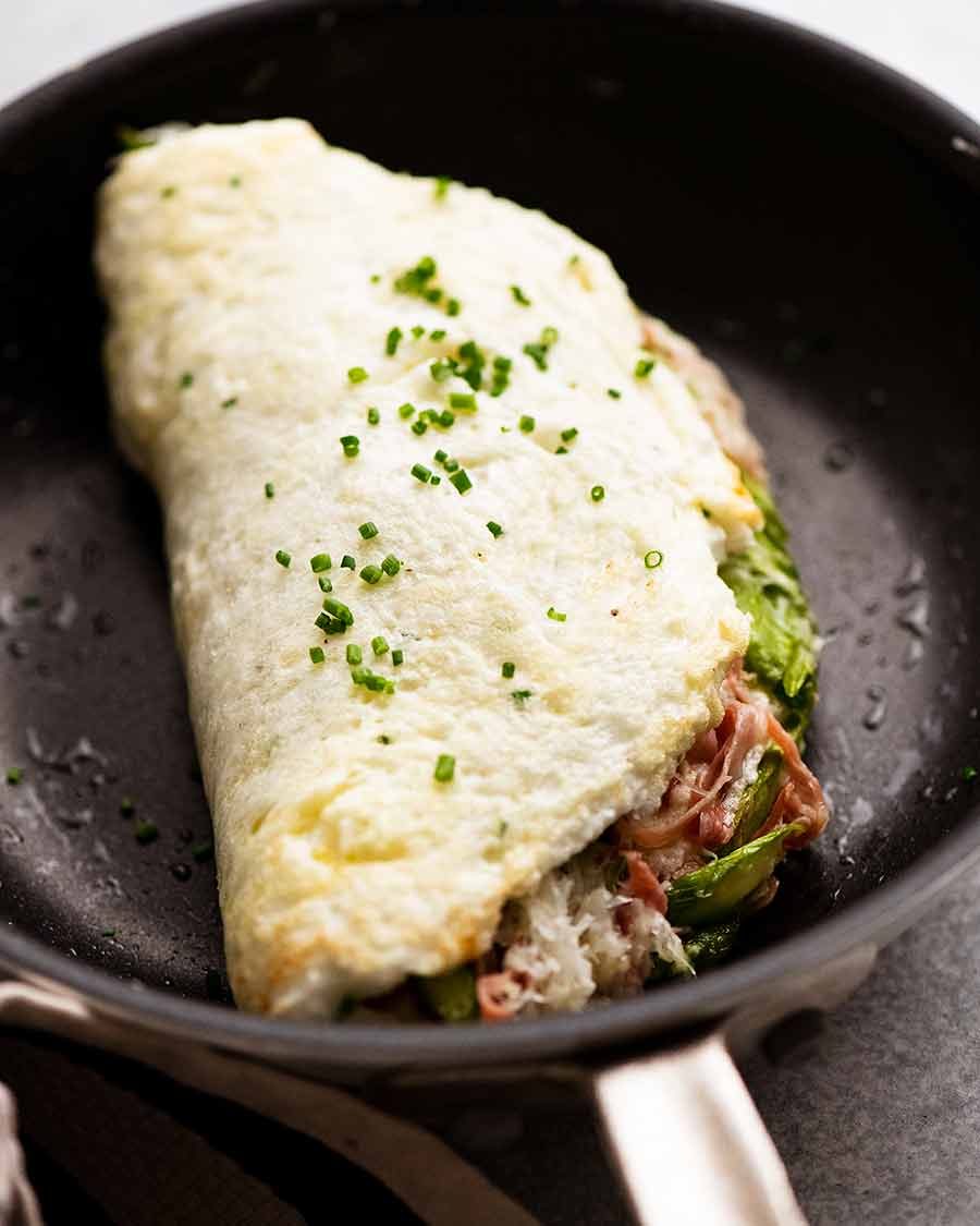 Master the Soufflé-Style Egg White Omelette: Flavorful & Healthy